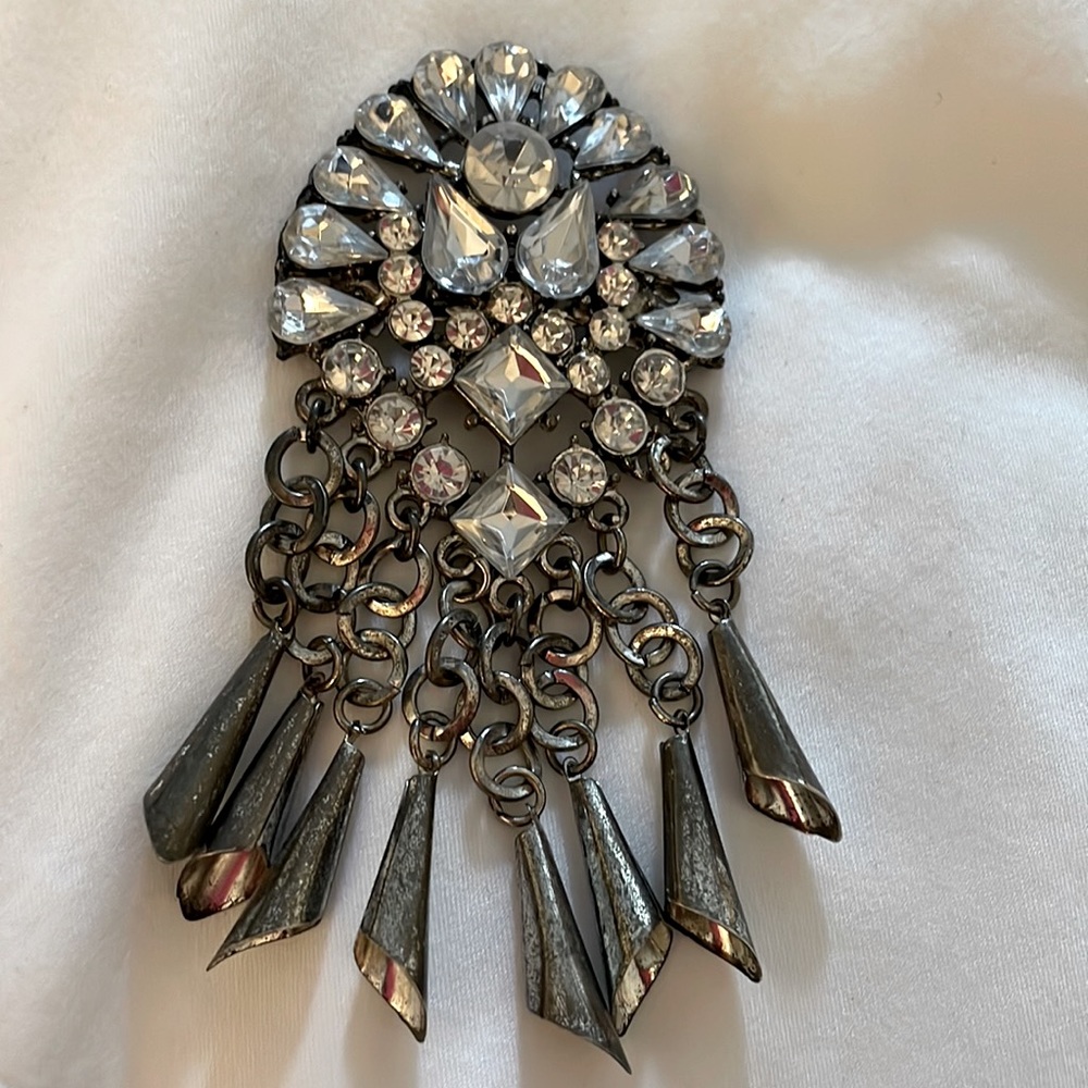 Crystal broach